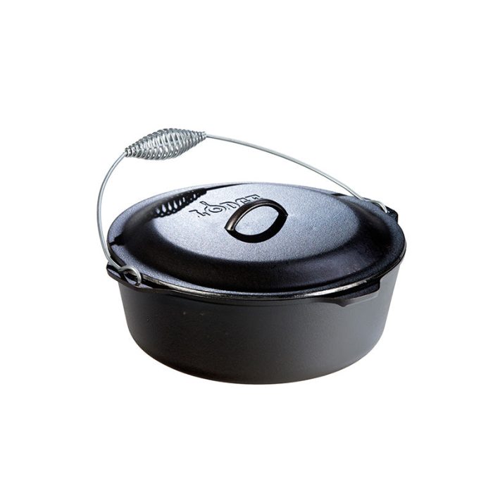Lodge Dutch Oven with Bail Handle